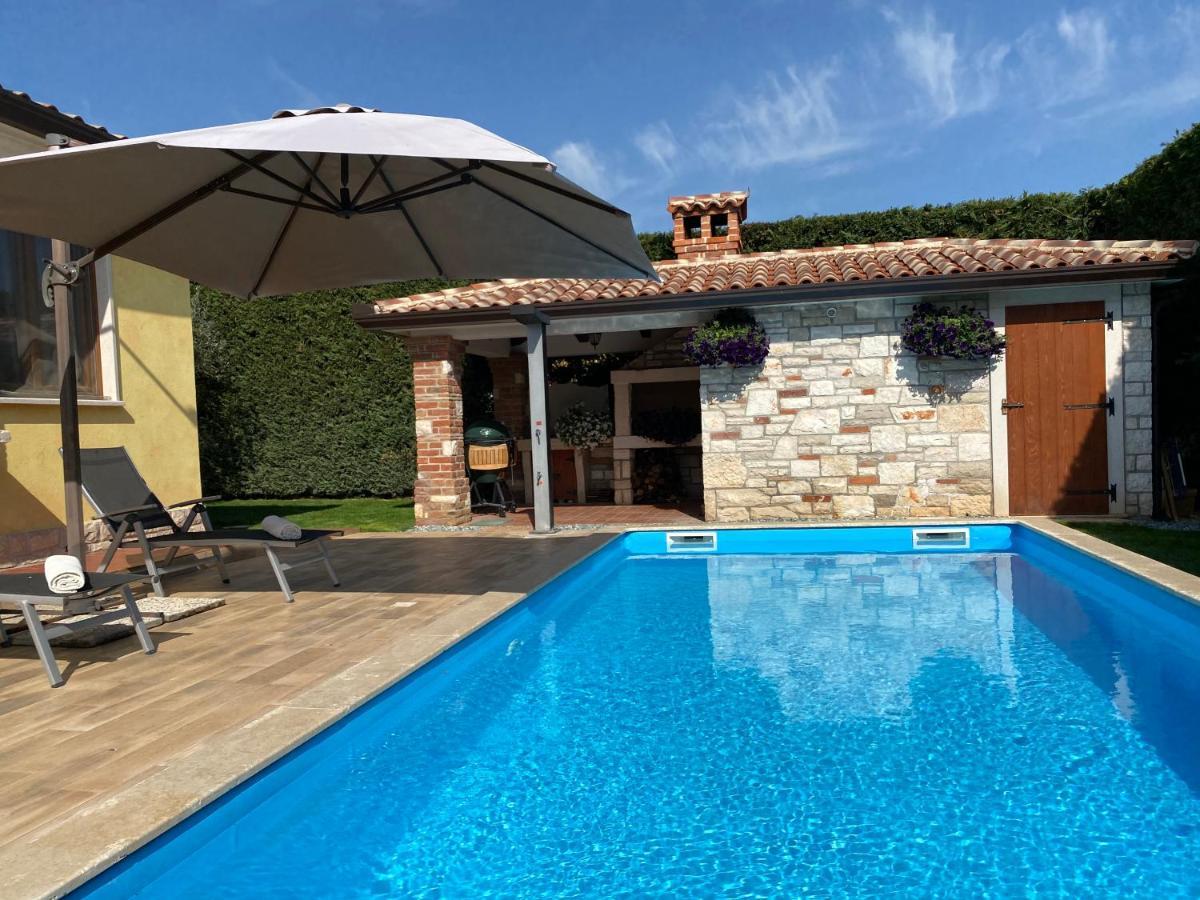 Villa Eva Karigador *