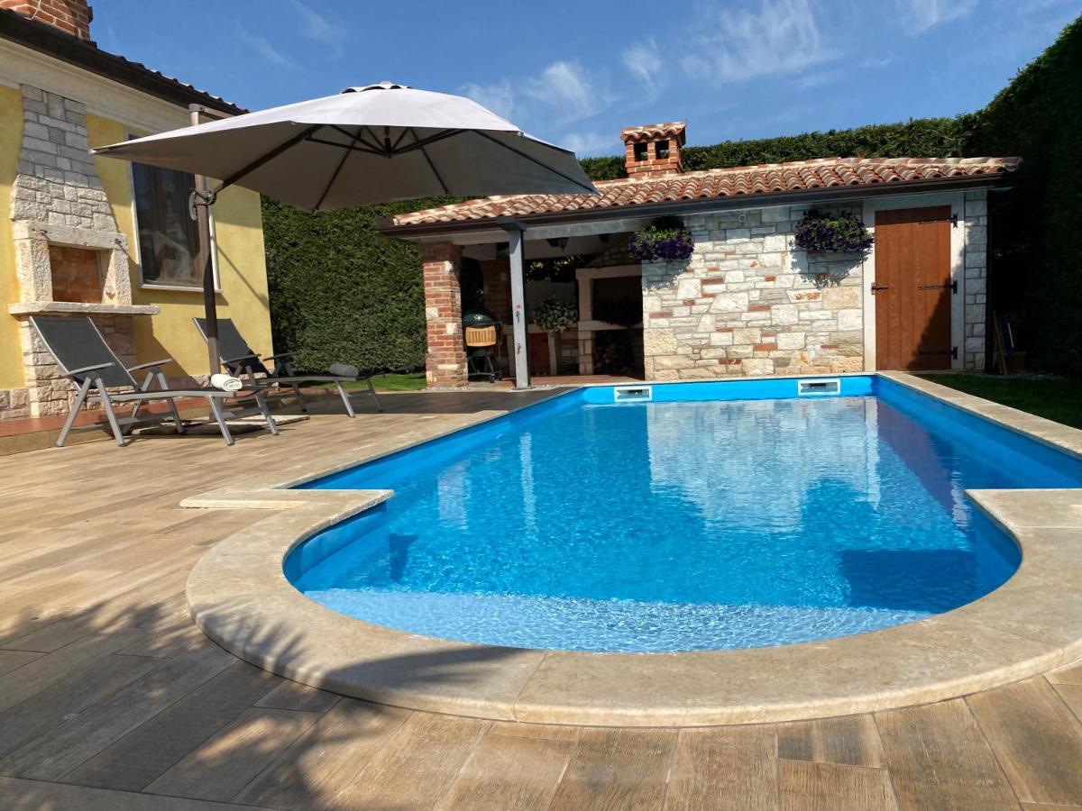 Eva Karigador Novigrad Istria